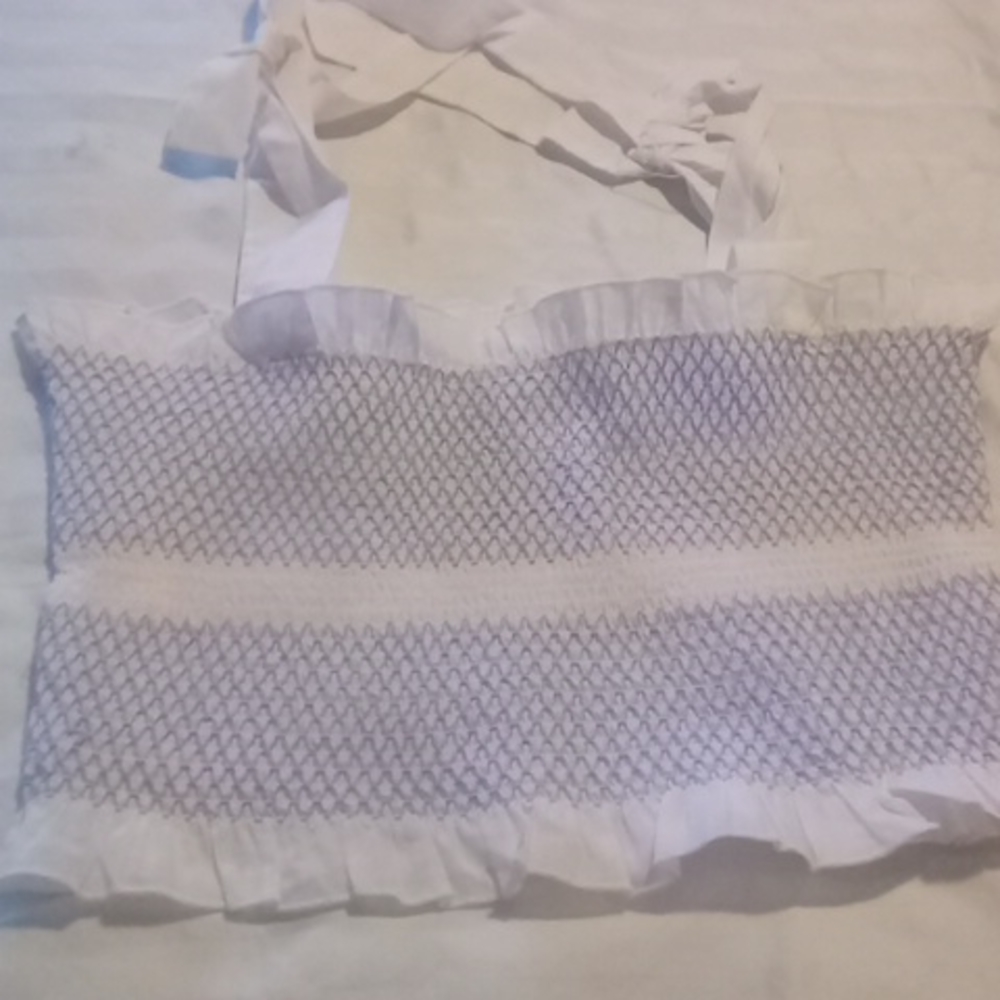 Clothes - Picture 3 of 3
